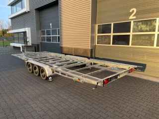 TH 7m20 x 2m44 Plateau 3 x essieu 1350 kg