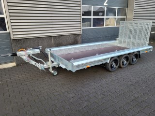GTM 4m x 1m50 Gooseneck porte engin 3 x essieux 1800 kg
