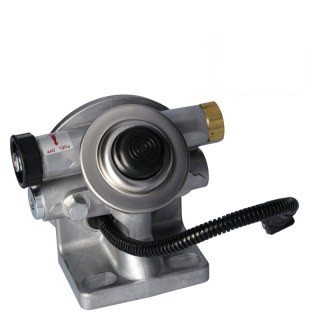 Pompe alimentation de carburant avec support et couvercle de carter de filtre