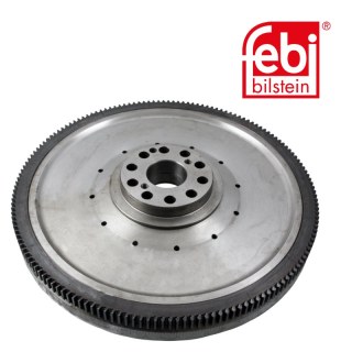 Volant-moteur avec couronne de démarreur