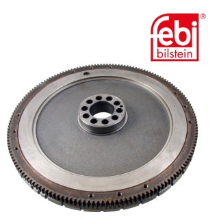 Volant-moteur avec bague entretoise et couronne dentée de demarrage