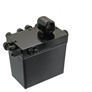 Pompe hydraulique pour dispositif de basculement de cabine avant
